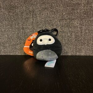 Aldron Plague Doctor Squishmallow Clip
